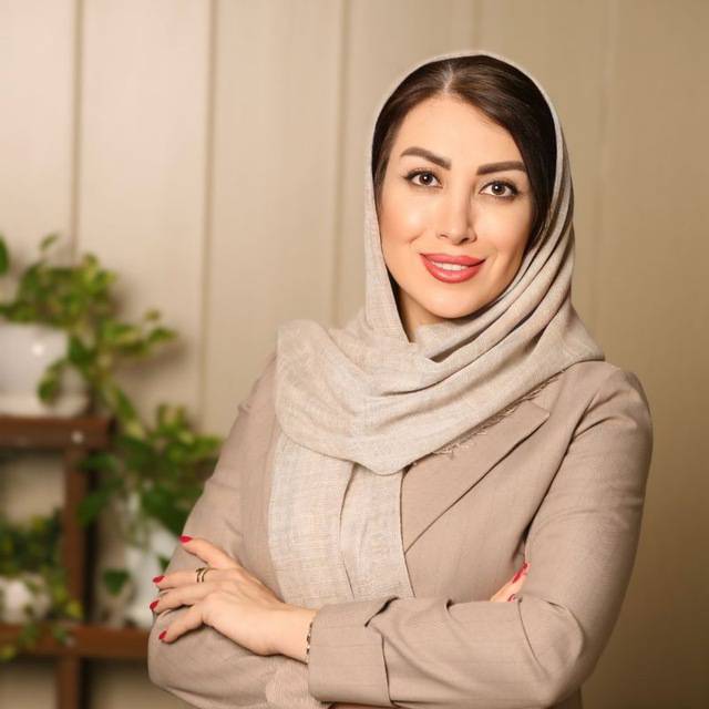 دکتر آیدا انصاری